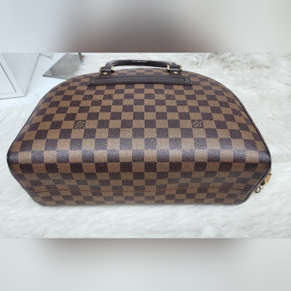 Louis Vuitton Nolita Handbag in Damier Ebene Canvas – Timeless Elegance (2005) - Picture 7 of 12